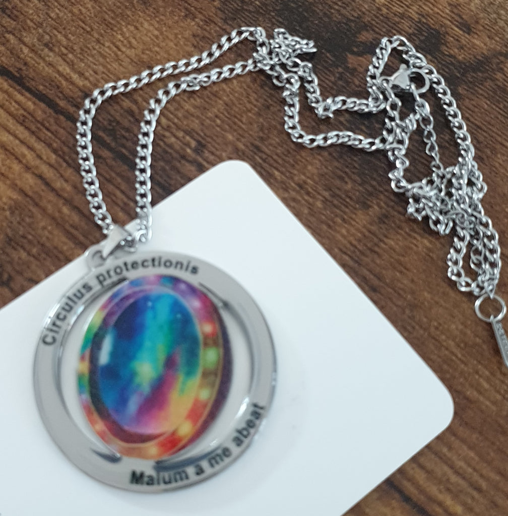 Schutz Amulett personifiziert